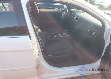 2013 Chrysler 200 Lx из США, поврежденный, VIN 1C3CCBAB9DN568681